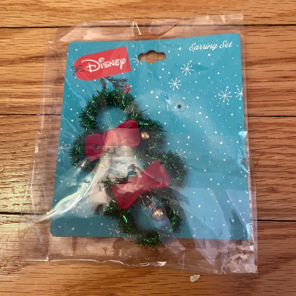 Mickey Mouse Christmas wreath earrings unworn.